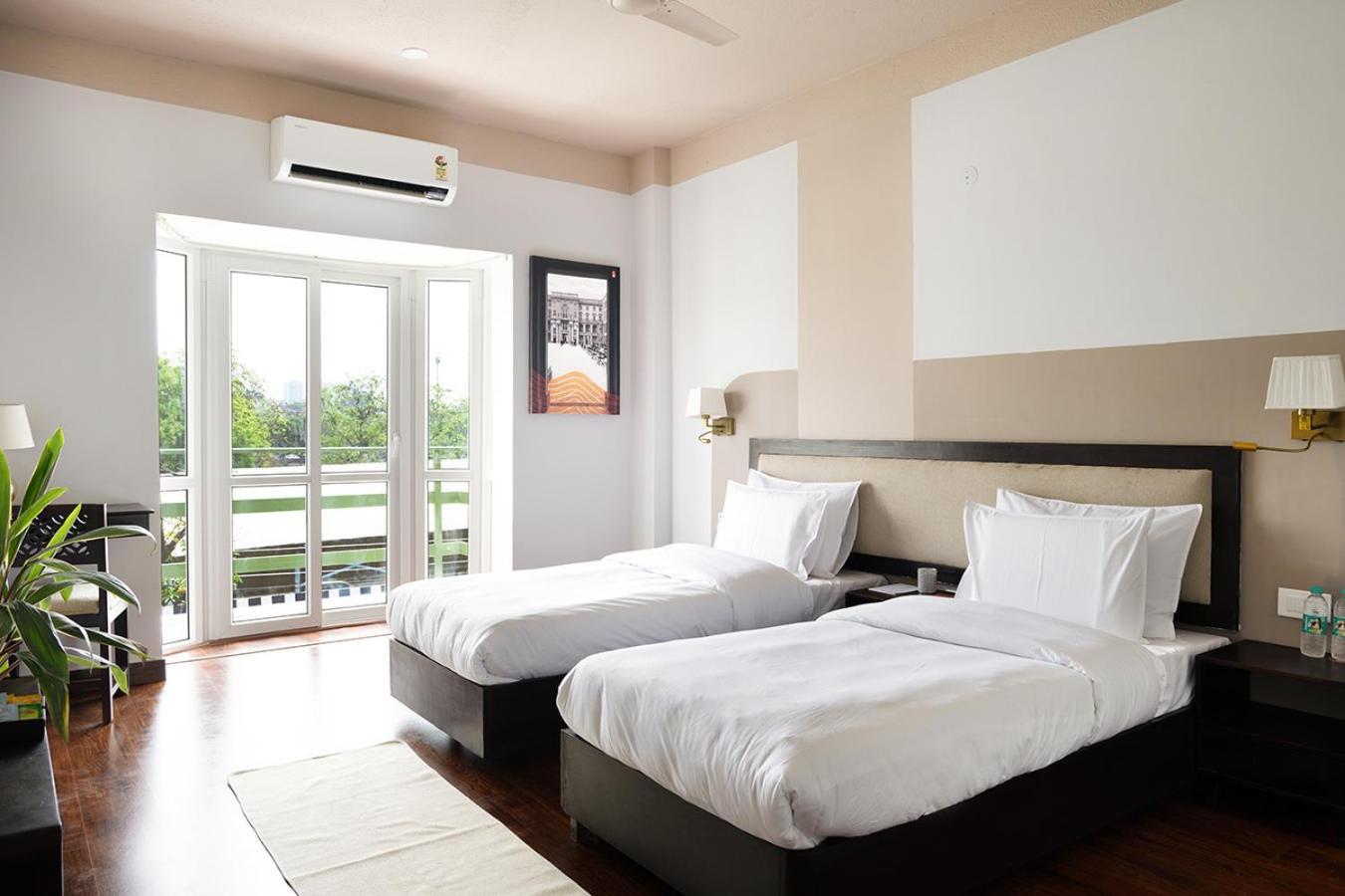 Firebrick Boutique Residences - Amethyst House Gurgaon Exteriör bild