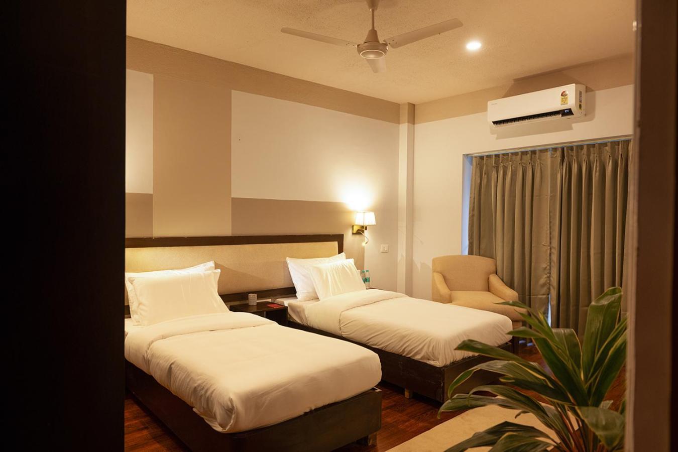 Firebrick Boutique Residences - Amethyst House Gurgaon Exteriör bild