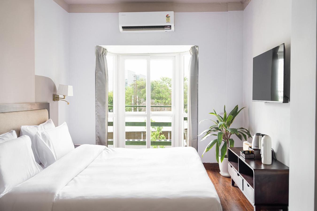 Firebrick Boutique Residences - Amethyst House Gurgaon Exteriör bild