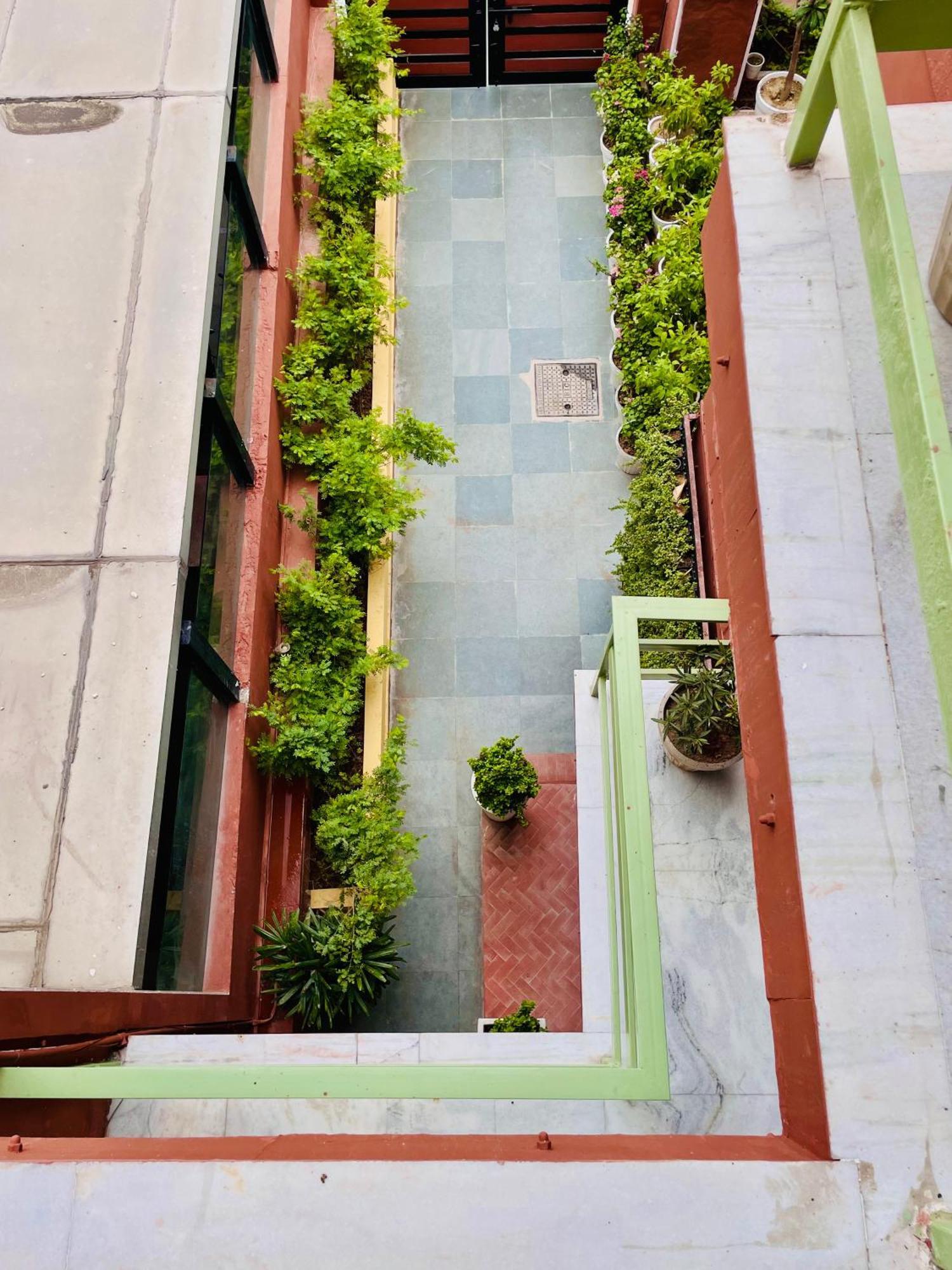 Firebrick Boutique Residences - Amethyst House Gurgaon Exteriör bild